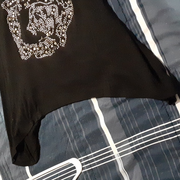 Studded rose tank top from hot topic - Picture 7 of 7